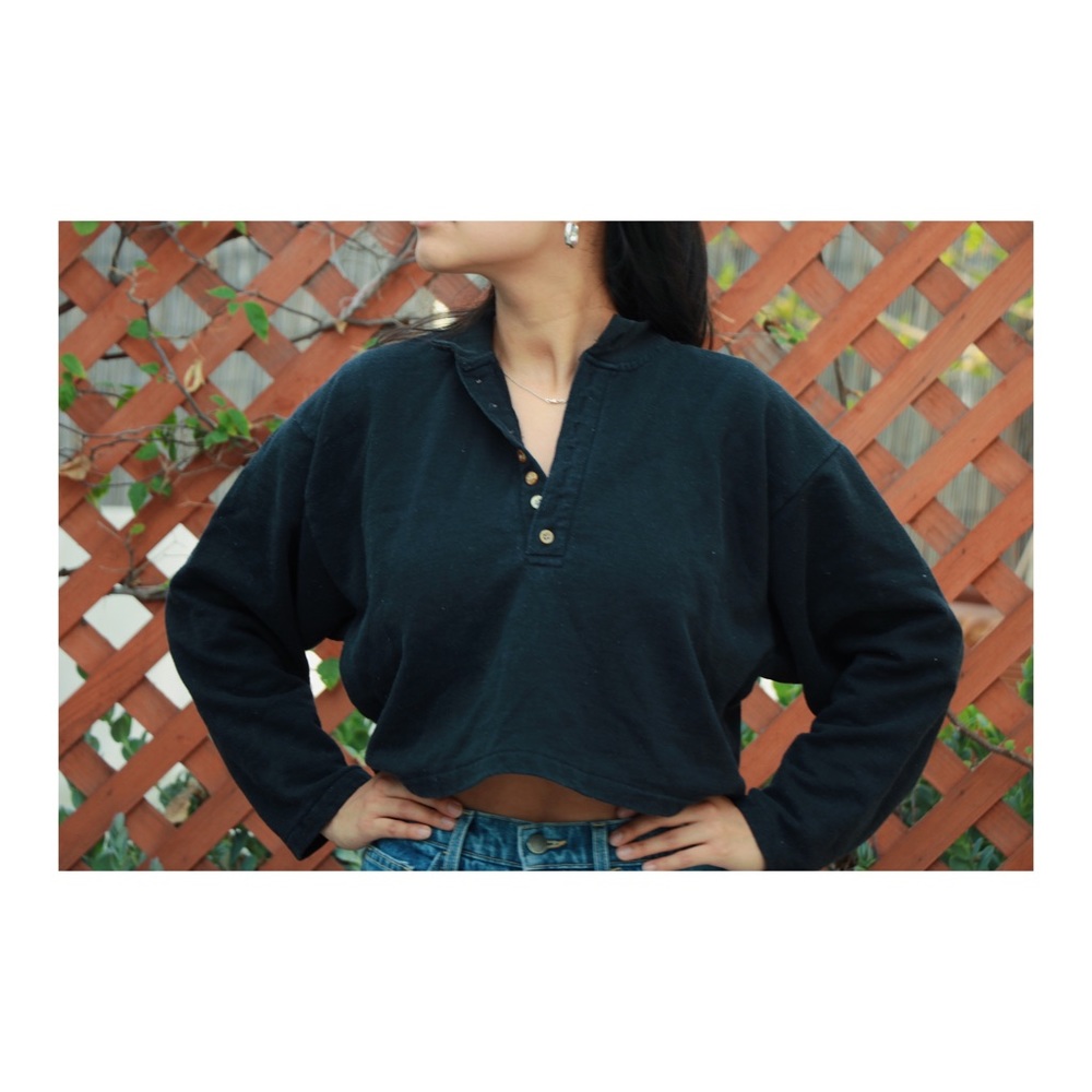 Vintage cropped sweatshirt!